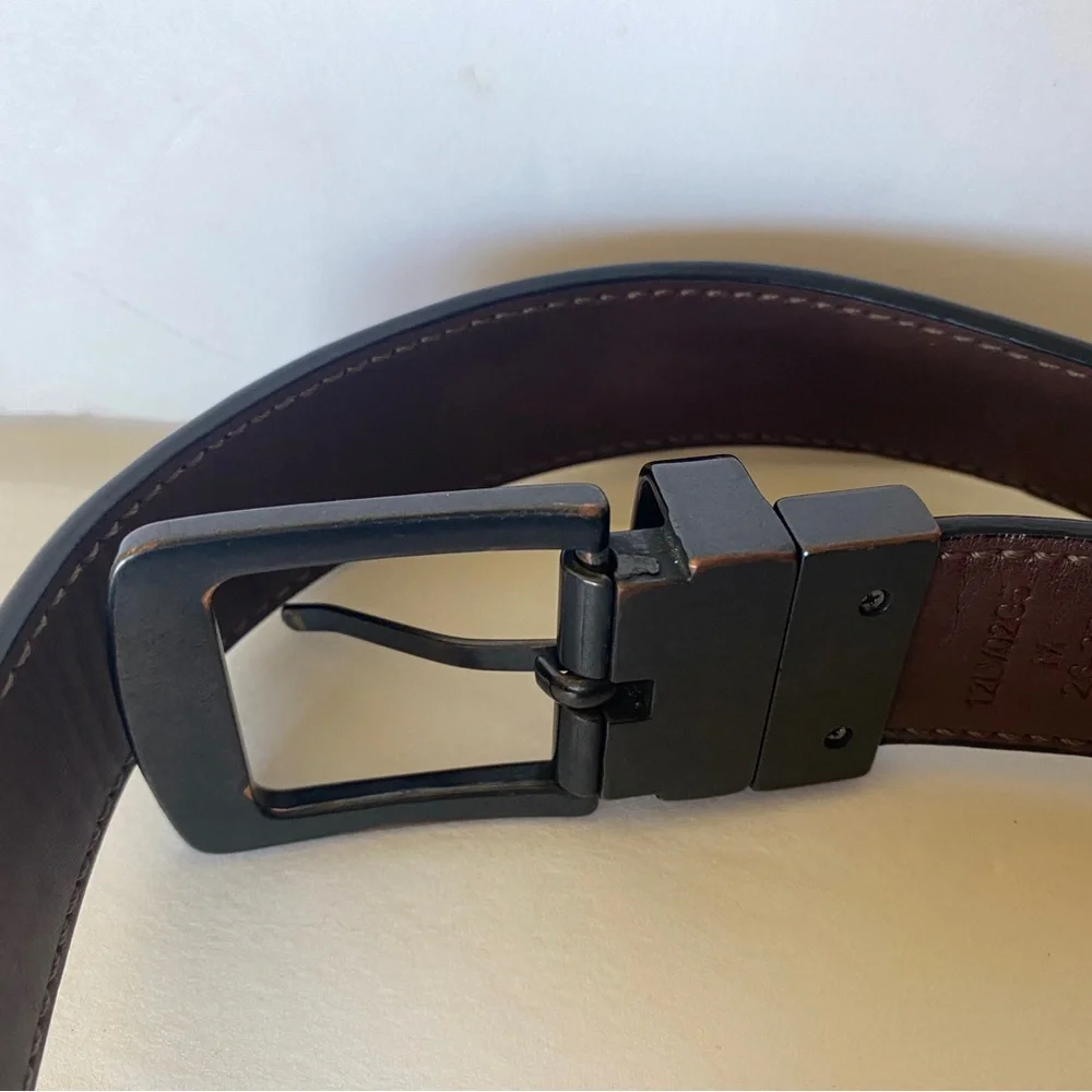Levi Strauss Reversible Belt Black Brown Kids M 26-28 Vegan Leather Metal Buckle
